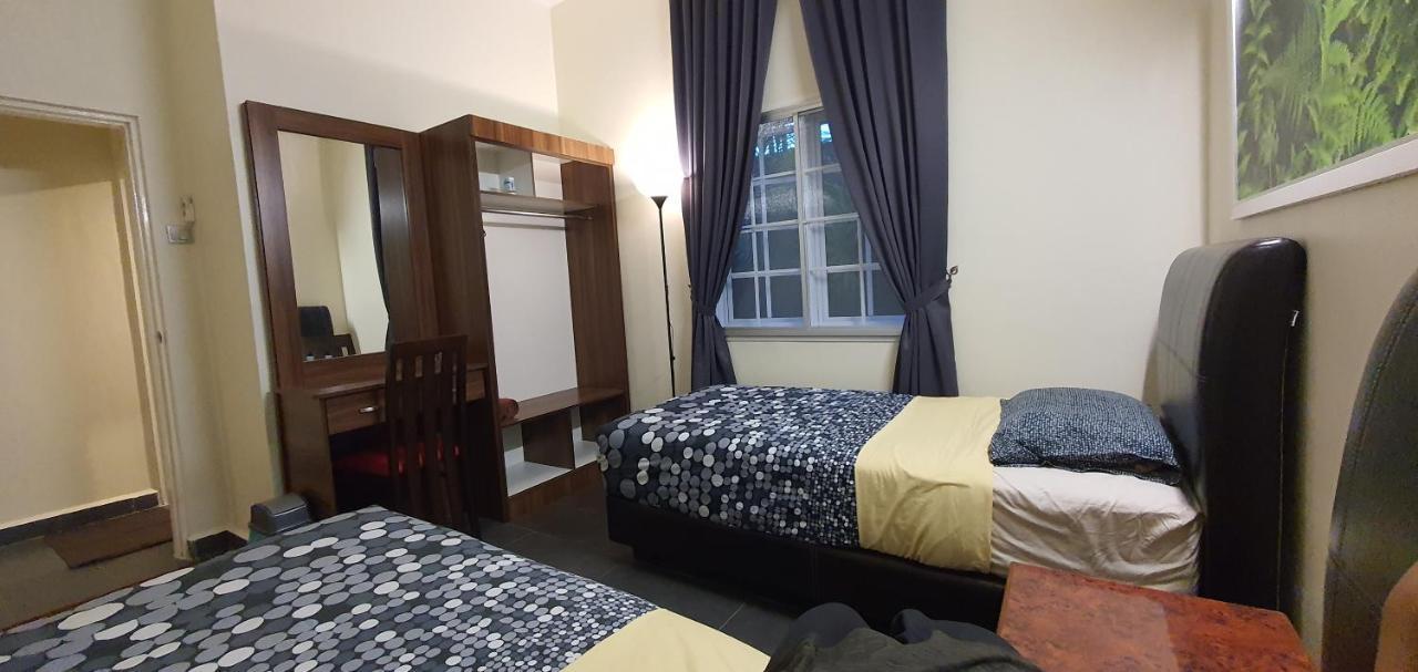 Gerard'S "Backpackers" Roomstay No Children Adults Only Κάμερον Χάιλαντς Εξωτερικό φωτογραφία